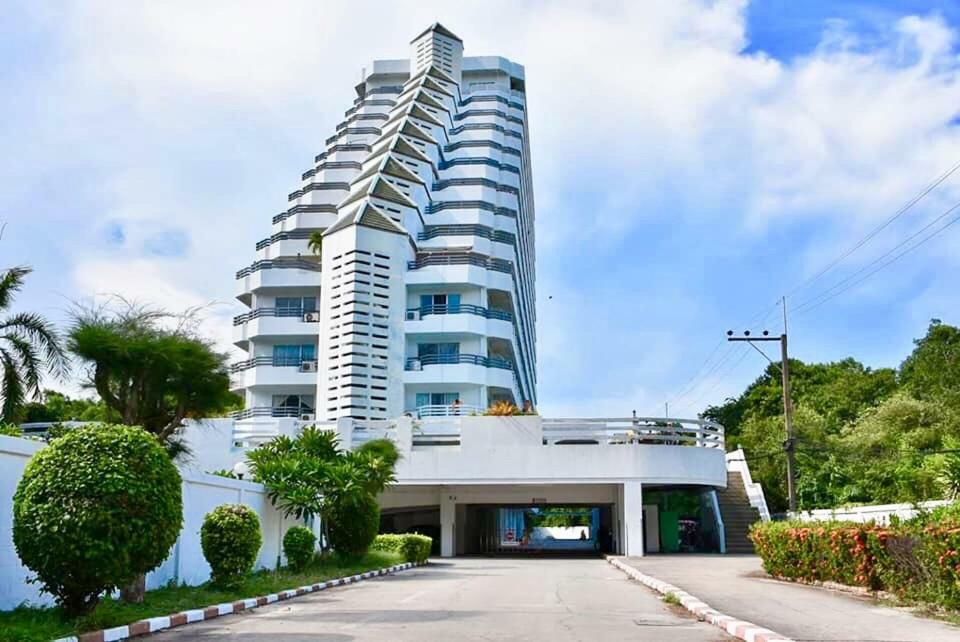Rayong Condochain By Rainbow Ban Phe Exterior foto